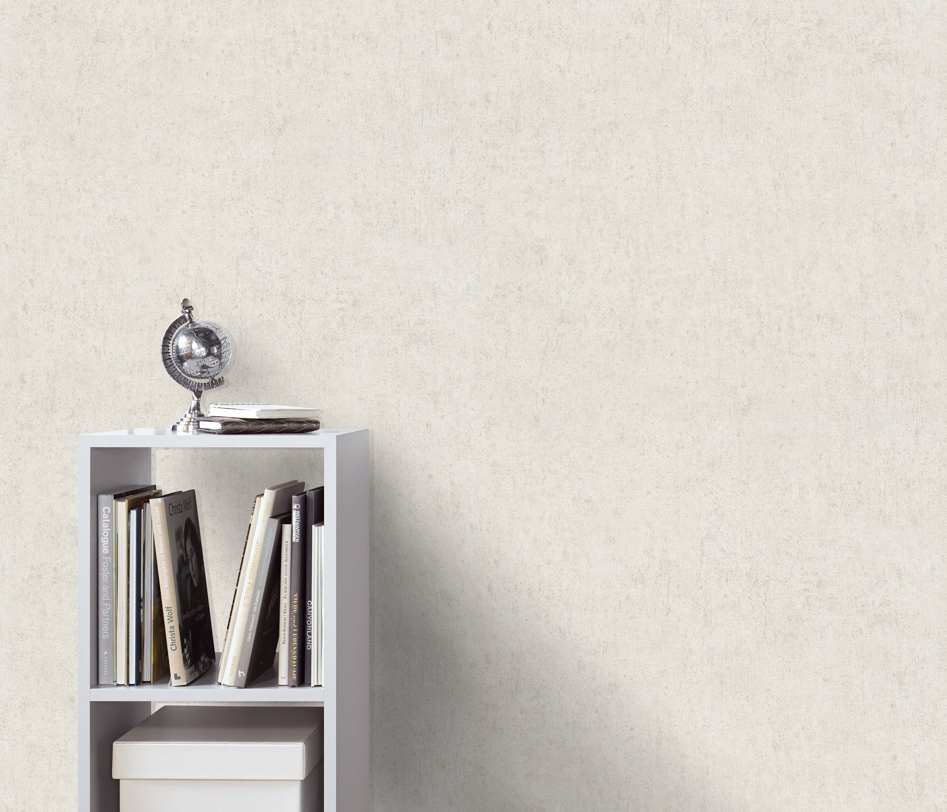 Beige Uni - ER14-0418 - Image2 - Play of Light - 1041814