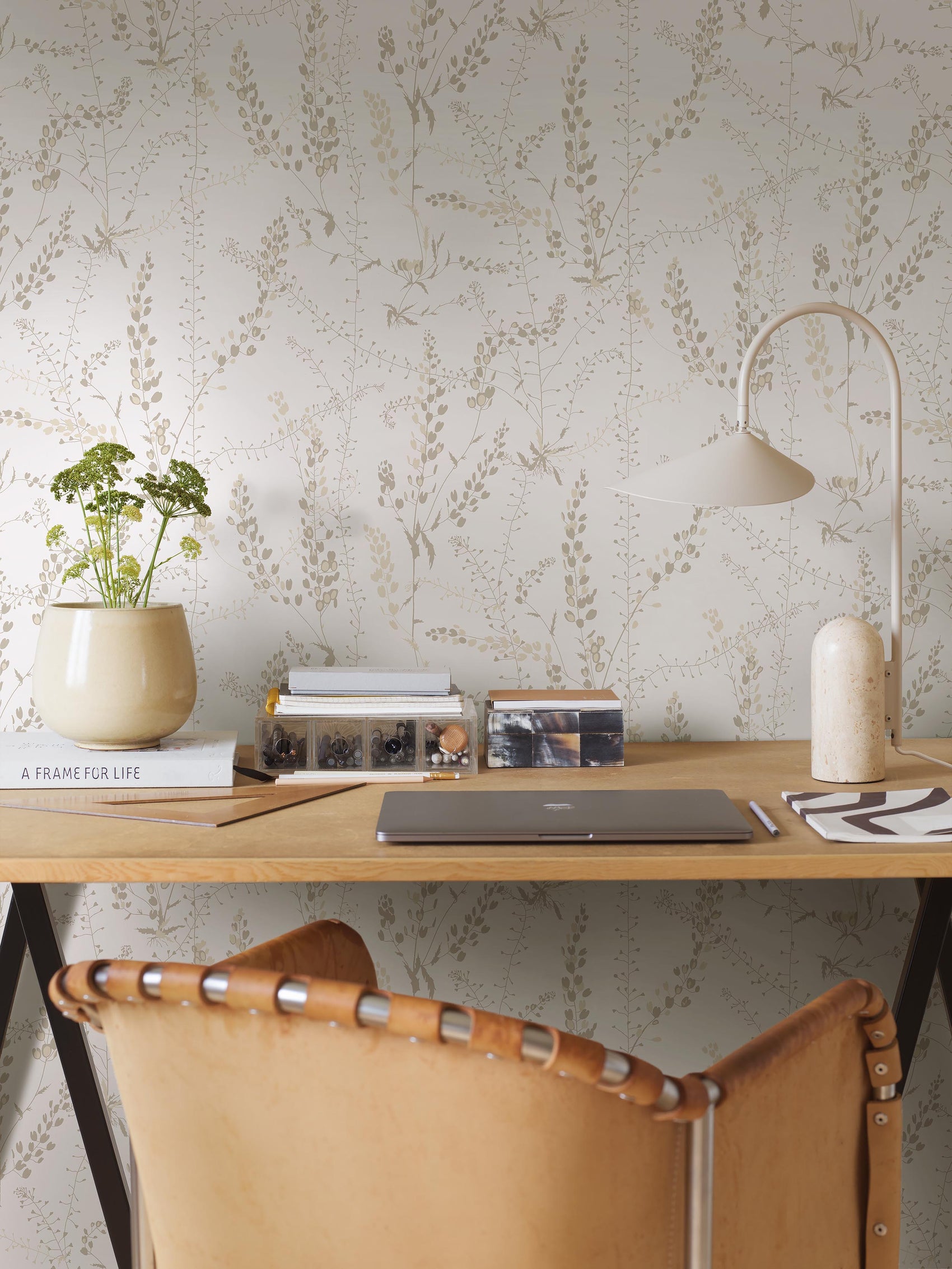 Beige Botanisch - BS85-0117 - Image2 - Scandinavian Designers - 1785