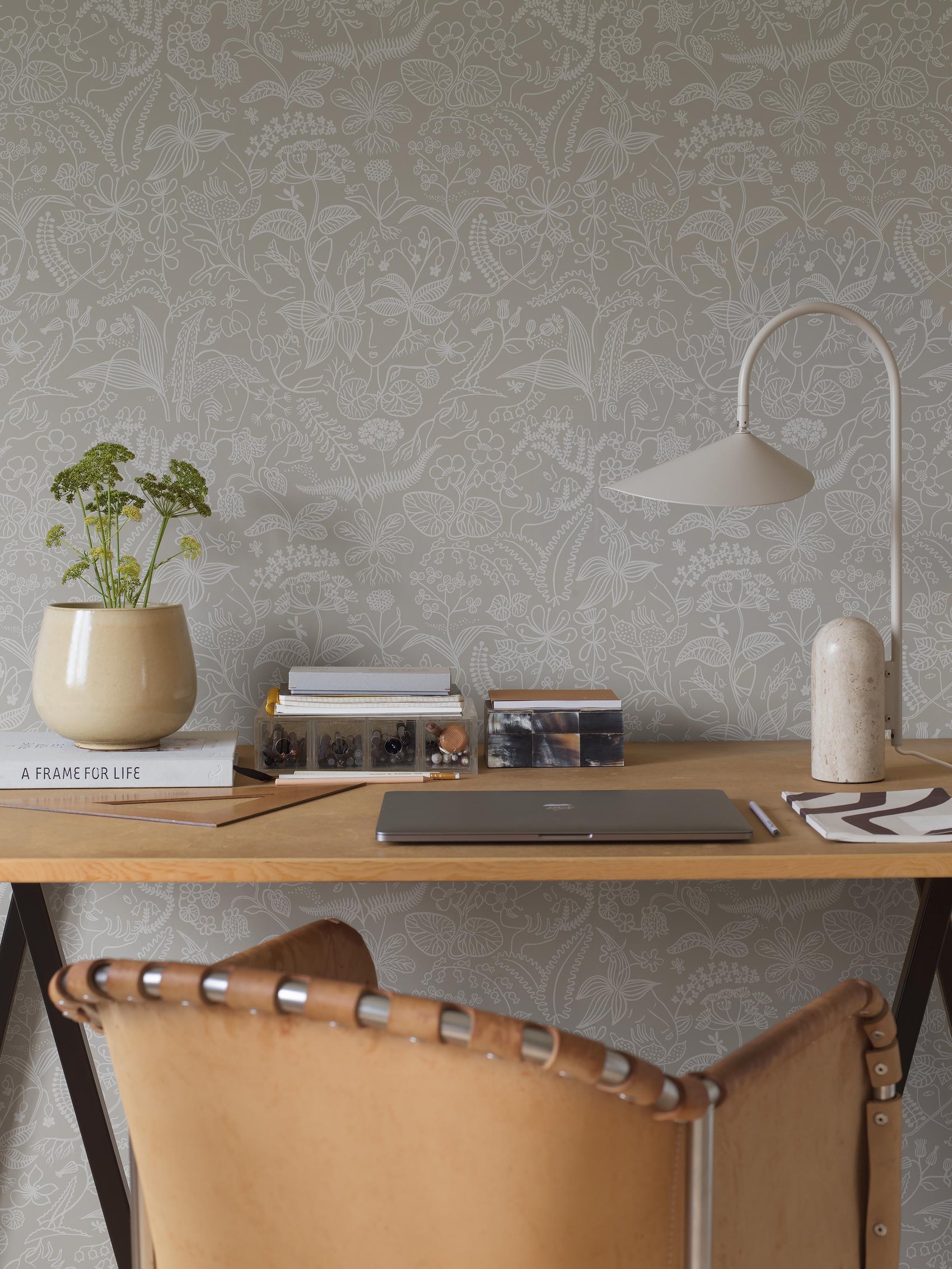 Grijs Botanisch - BS81-0119 - Image2 - Scandinavian Designers III/Icons - 1981