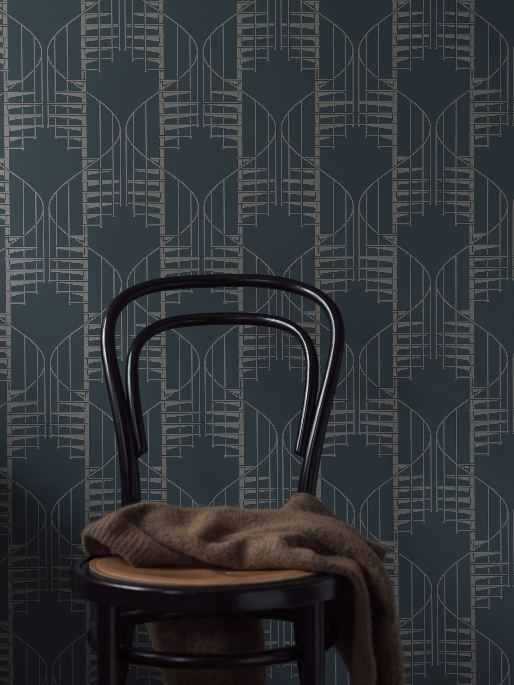 Blauw Art Deco - BS82-0122 - Image2 - Treasured - 2282