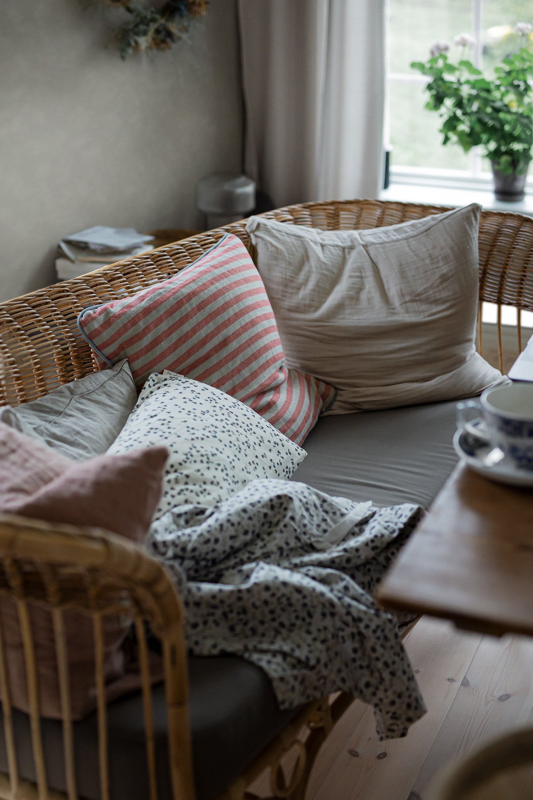 Grijs Industrieel - BS87-0135 - Image2 - Cottage garden - 3587