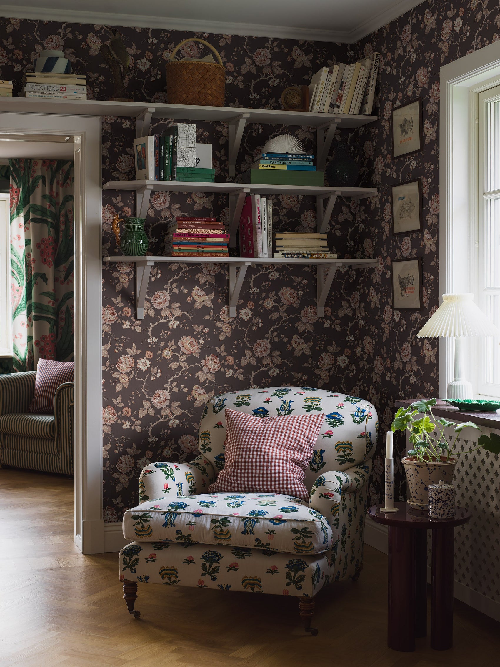 Bruin Bloemen - BS27-0148 - Image2 - New Heritage - 4827