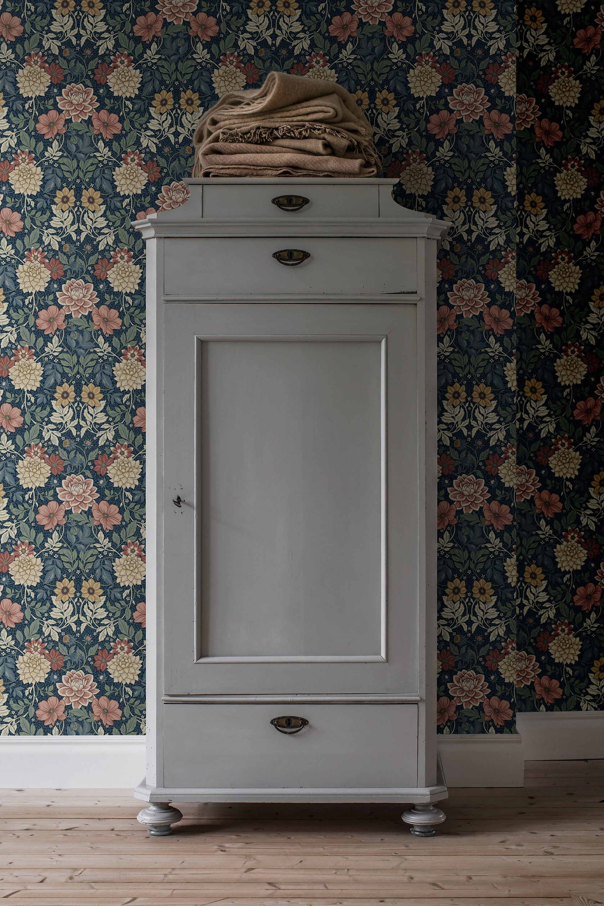 Blauw Bloemen - BS90-0176 - Image2 - Falsterbo III / Icons - 7690