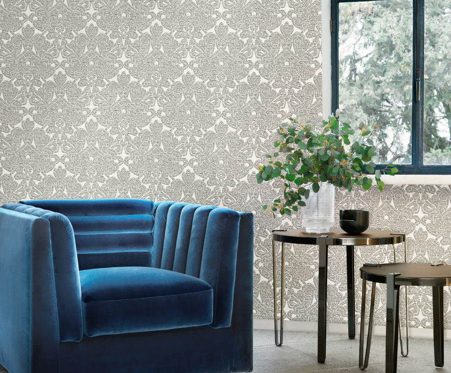 Wit Hotel Chique - ZM25-0918 - Image2 - Trussardi - Z18925